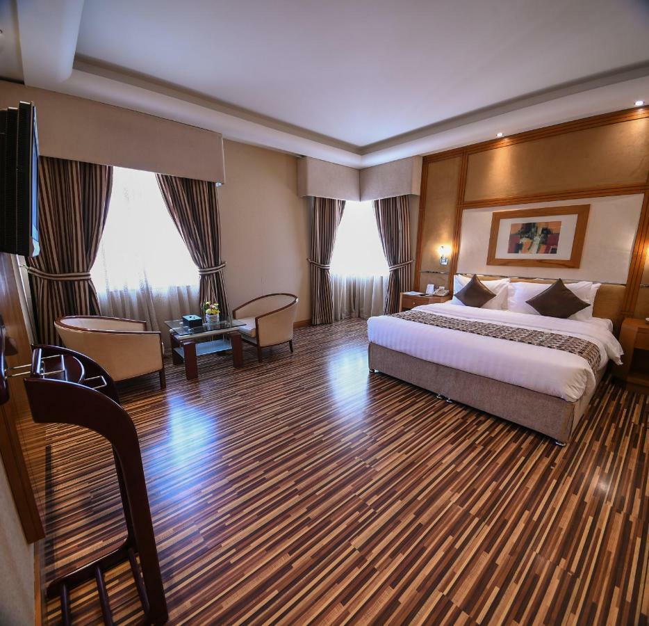 Executive Suite